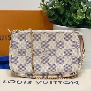 Louis Vuitton Mini Pochette